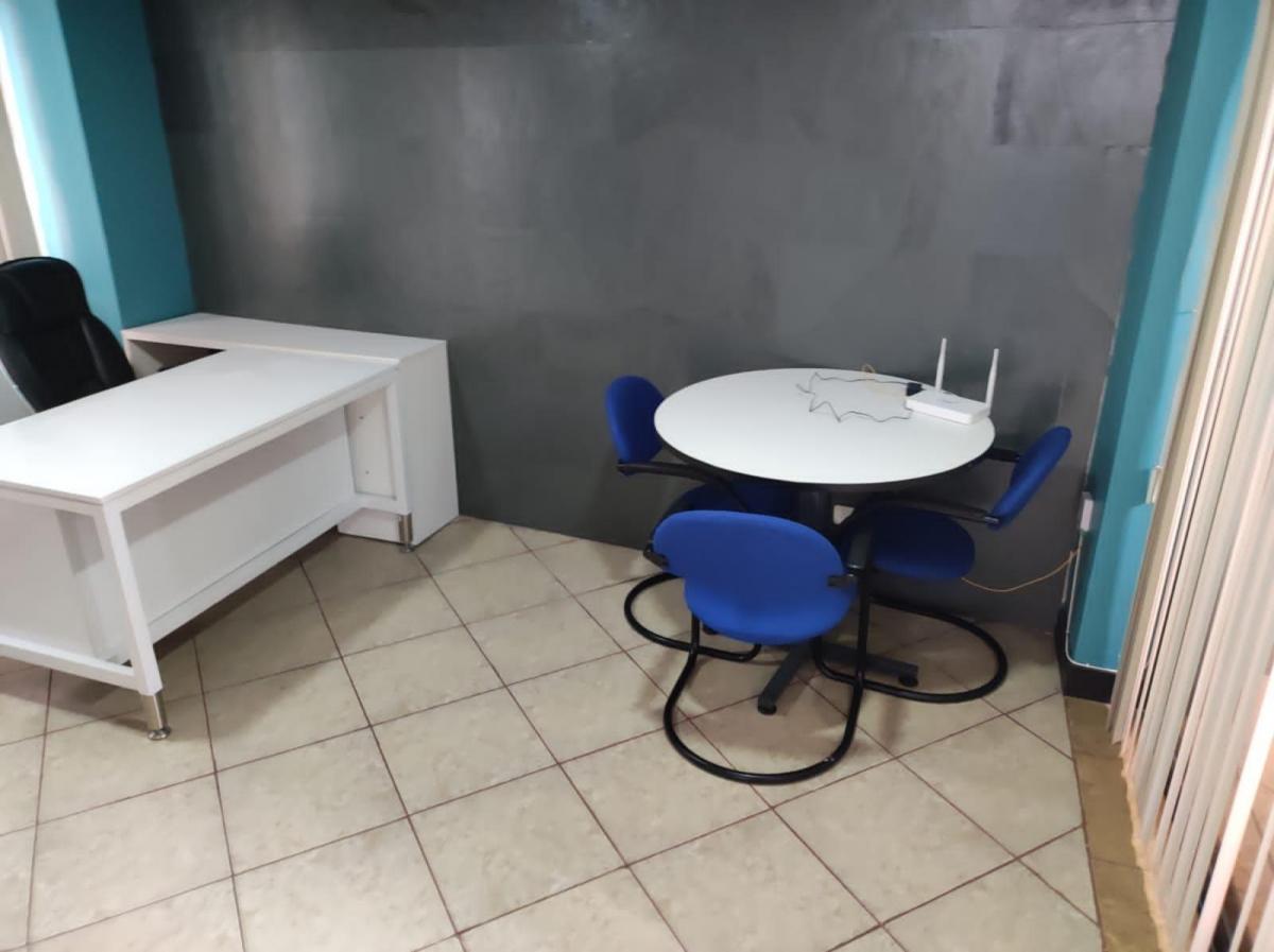 Oficina de Venta de 76 m² en La Calle Francisco de Orellana y 6 de Diciembre — imagen 5