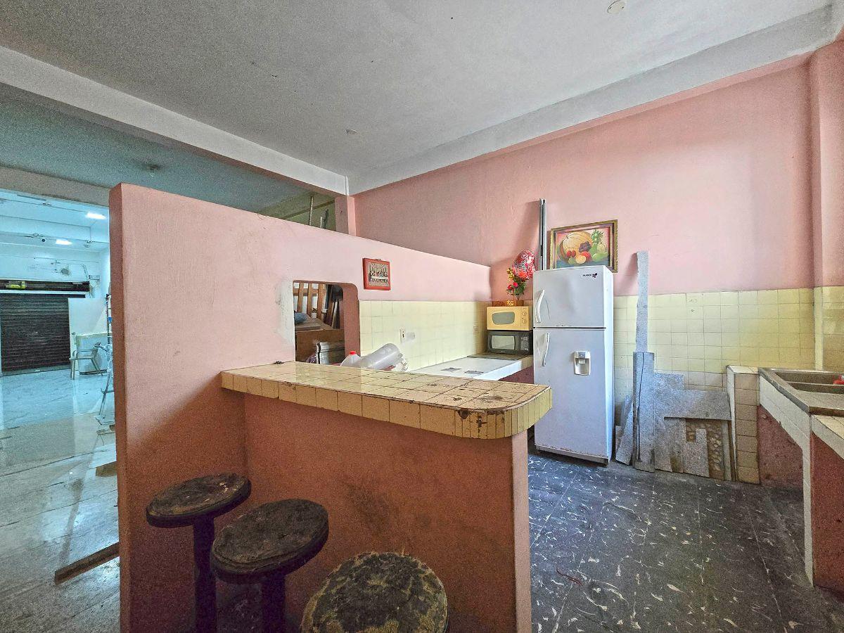 Propiedad en Venta 3 Pisos, Uso Residencial y Comercial - Centro de Durán, Guayas — imagen 4