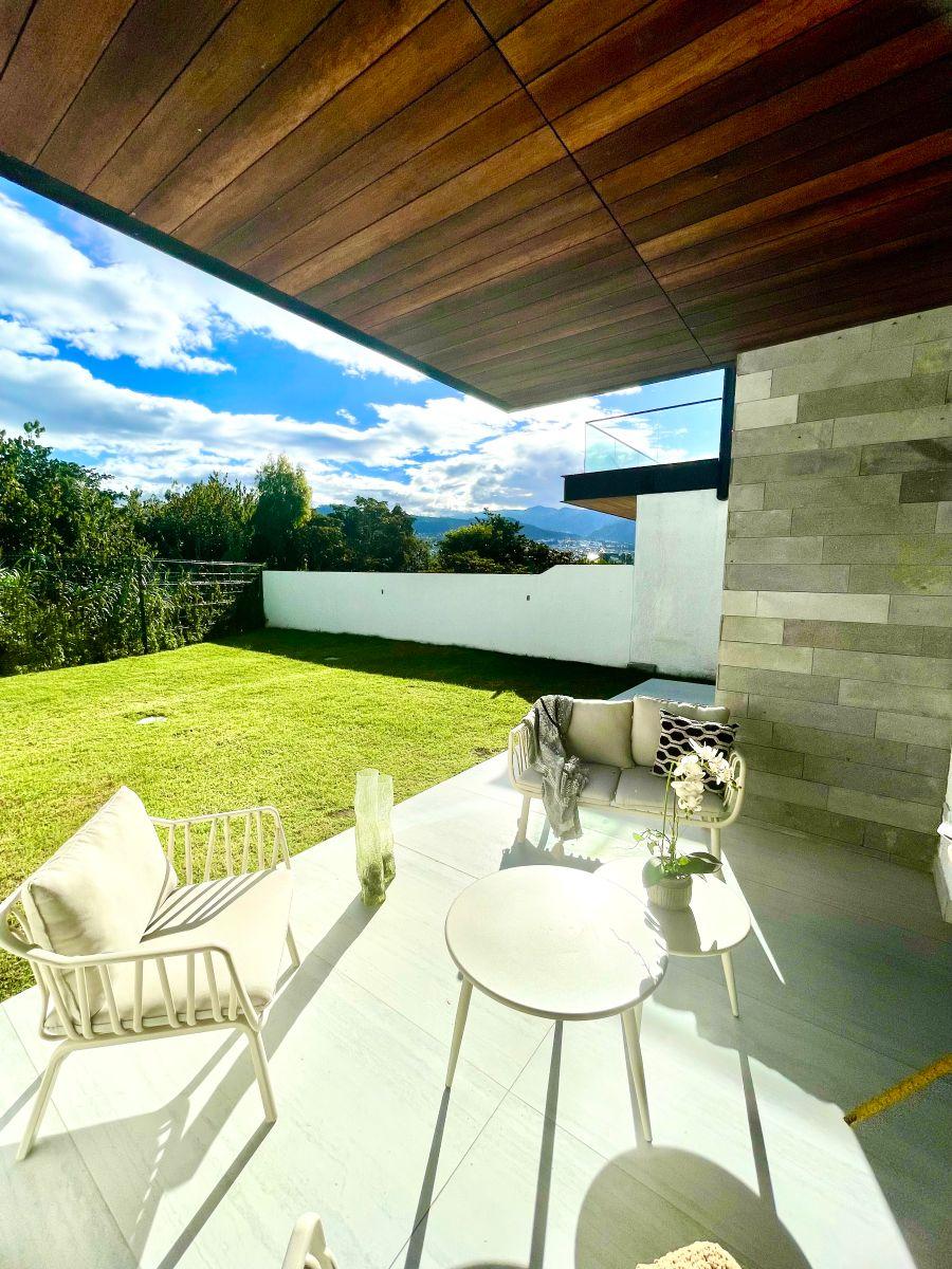 Vendo Fantástica Casa Iluminada, por Estrenar, Acabados de Primera, Seguridad Sector Pachosalas — imagen 4