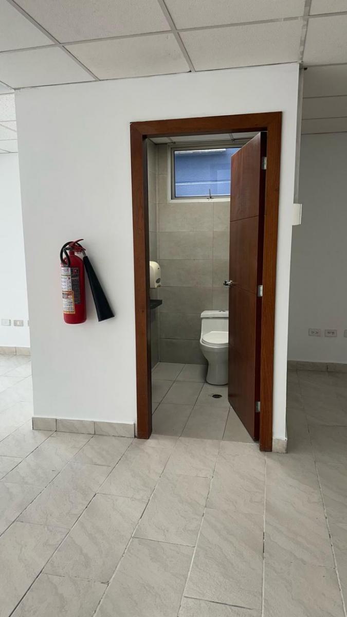 Venta Oficina 415 m² Luminosa - República del Salvador — imagen 3