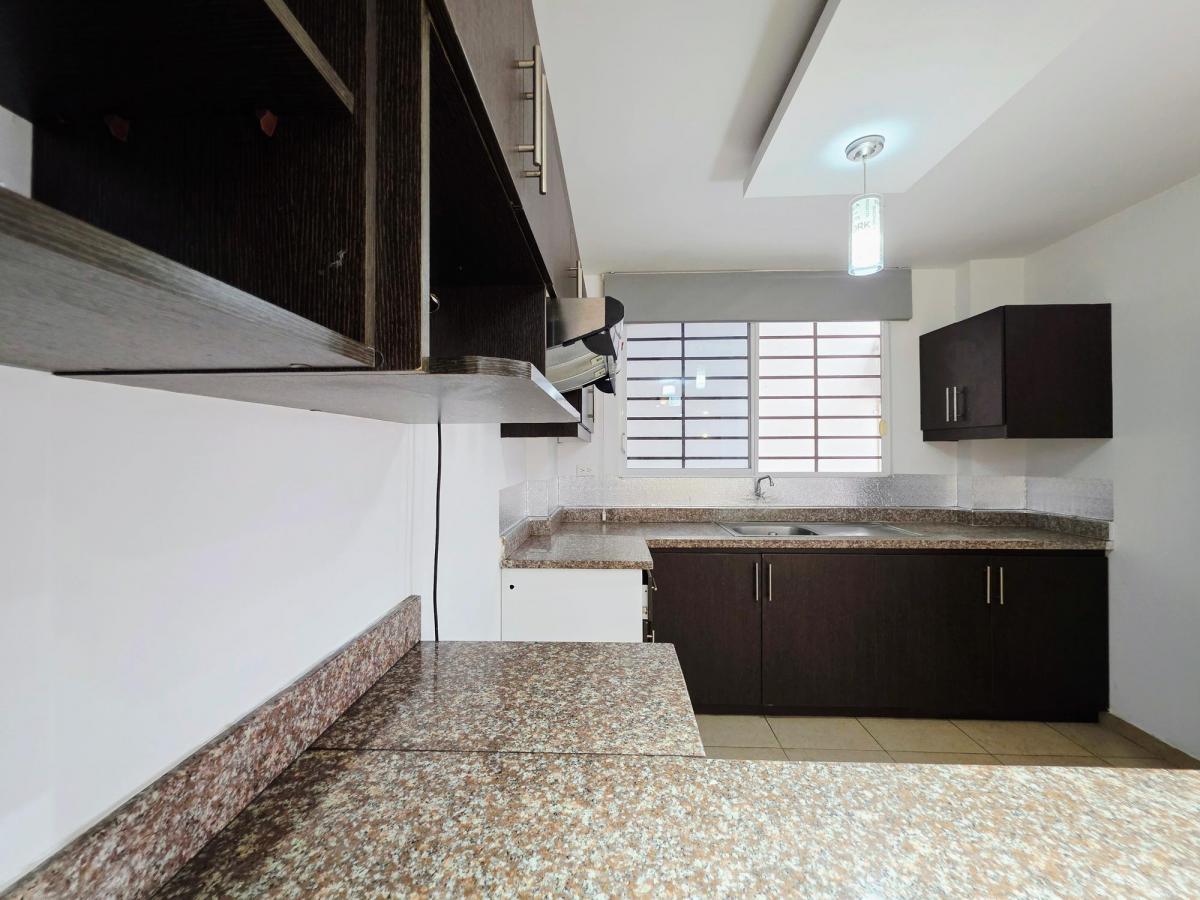Vendo Casa, Urbanización Santa María, de 3 Dorm., Manabí — imagen 4