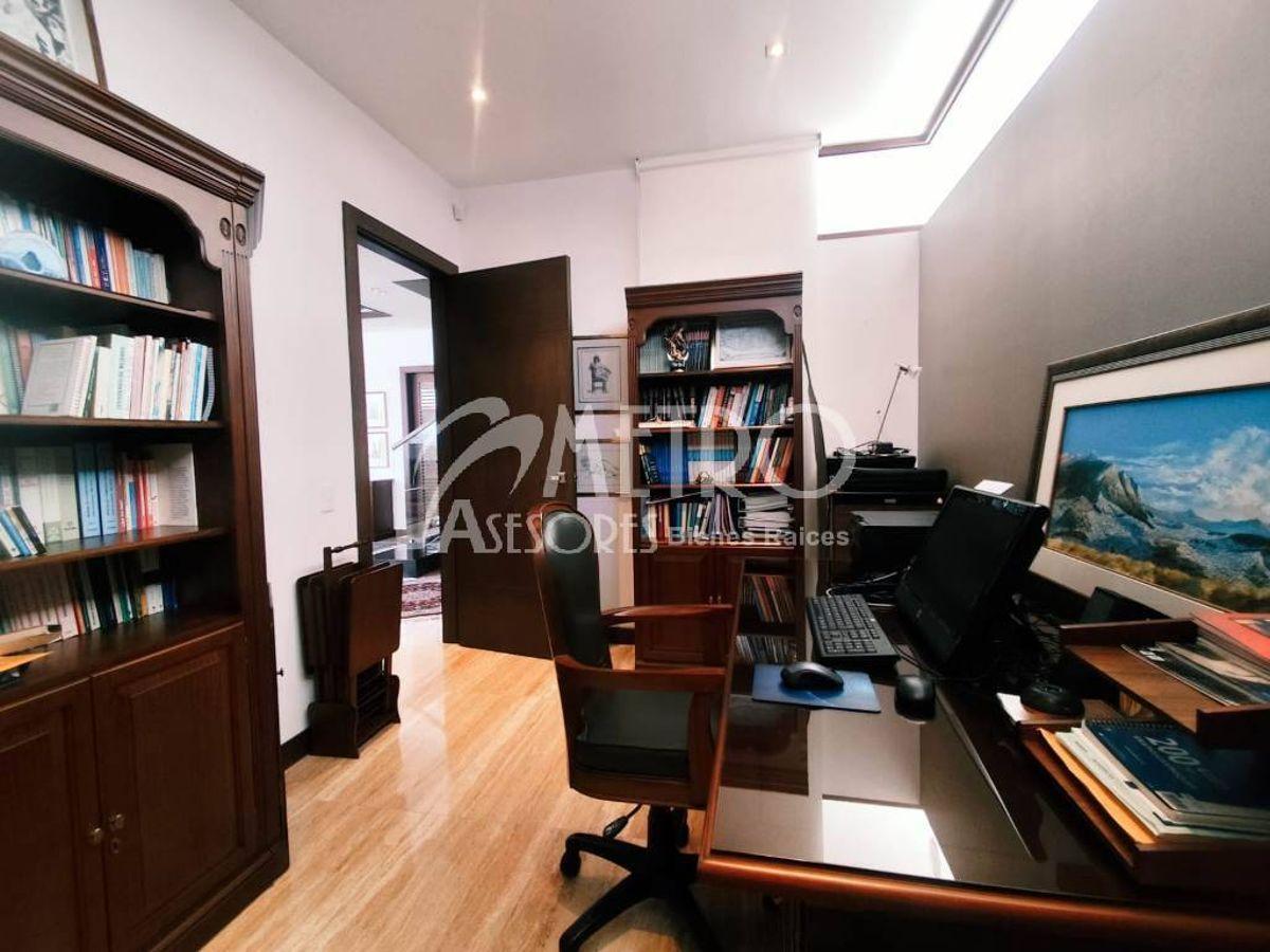 Casa en Venta 379 m² en La Esperanza - Tumbaco — imagen 3
