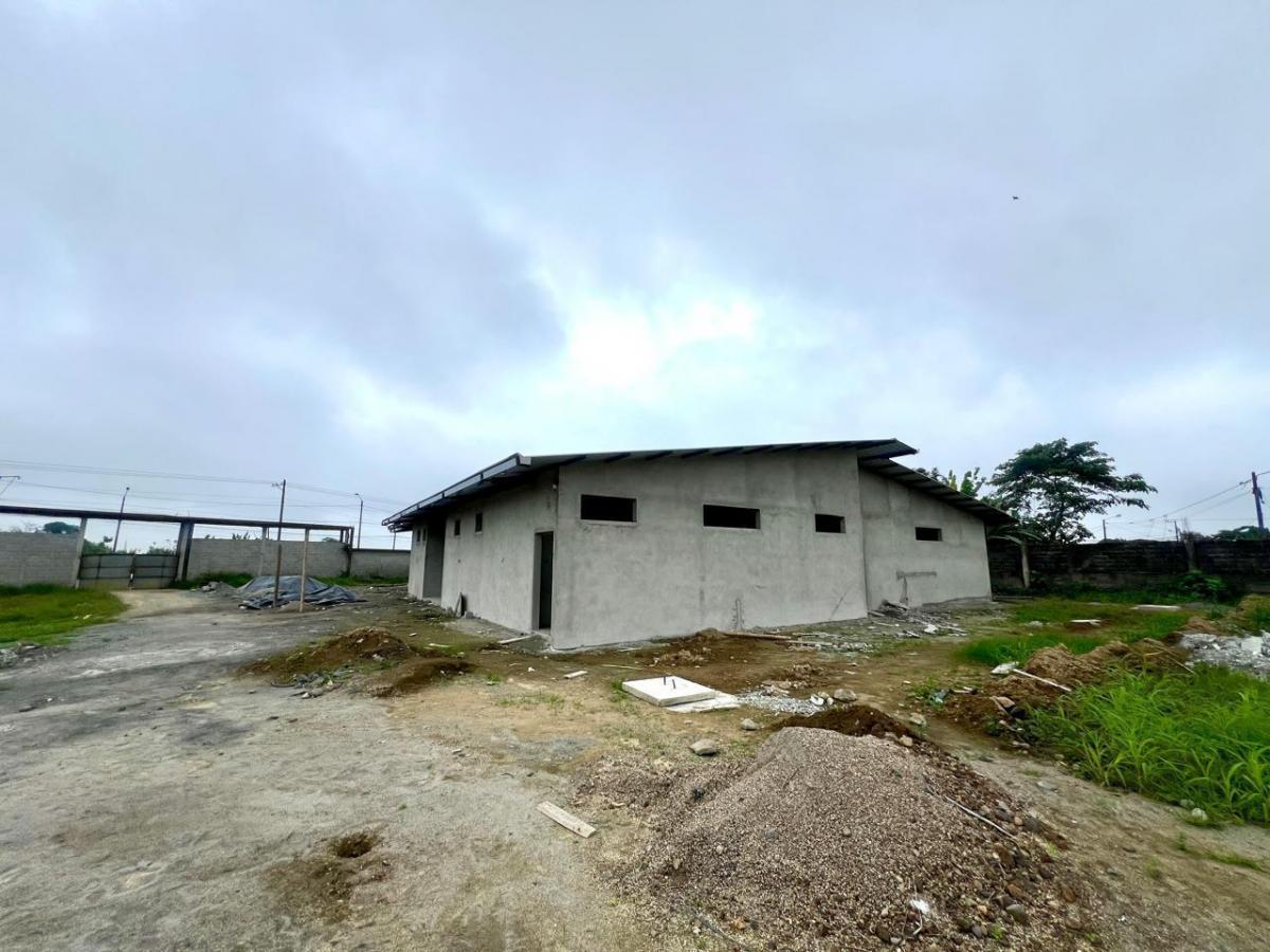 Mv Via Quevedo Santo Domingo de Los Tsachilas Terreno en Venta 7.224,96 m² — imagen 3