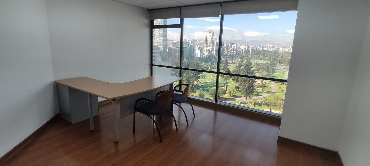 Vendo o Arriendo Oficina con Vista Al Parque La Carolina — imagen 4