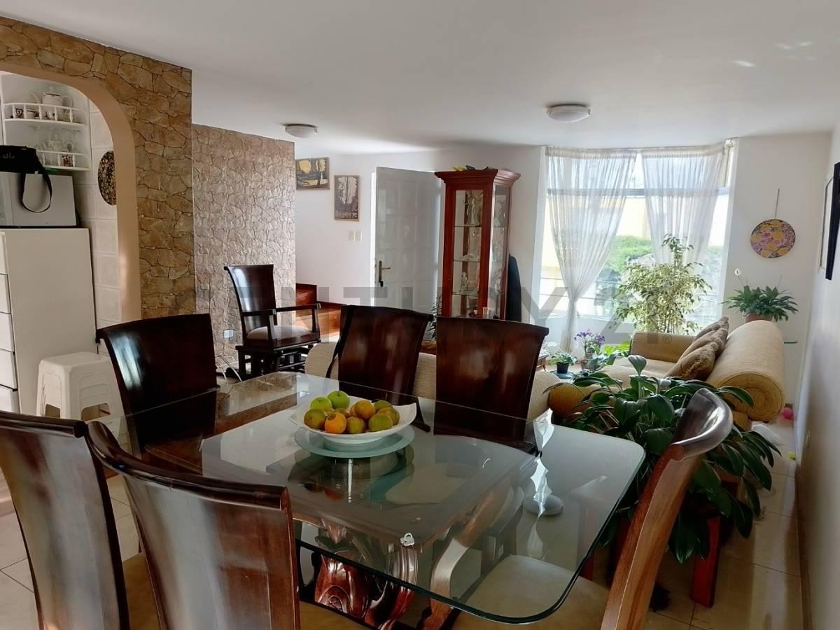 En Venta Casa Esquinera Norte de Quito Ant — imagen 4