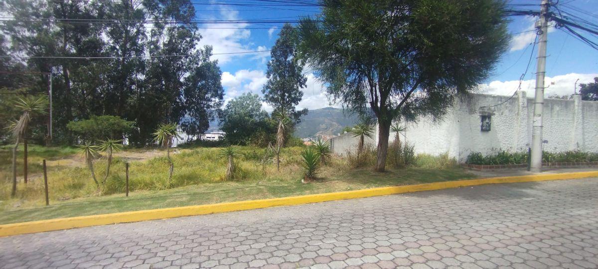 Terreno Plano de 1.055 m² Se Vende Yanazarapata San Juan de Cumbayá. Ideal Proyecto de Vivienda. Provincia de Pichincha — imagen 4