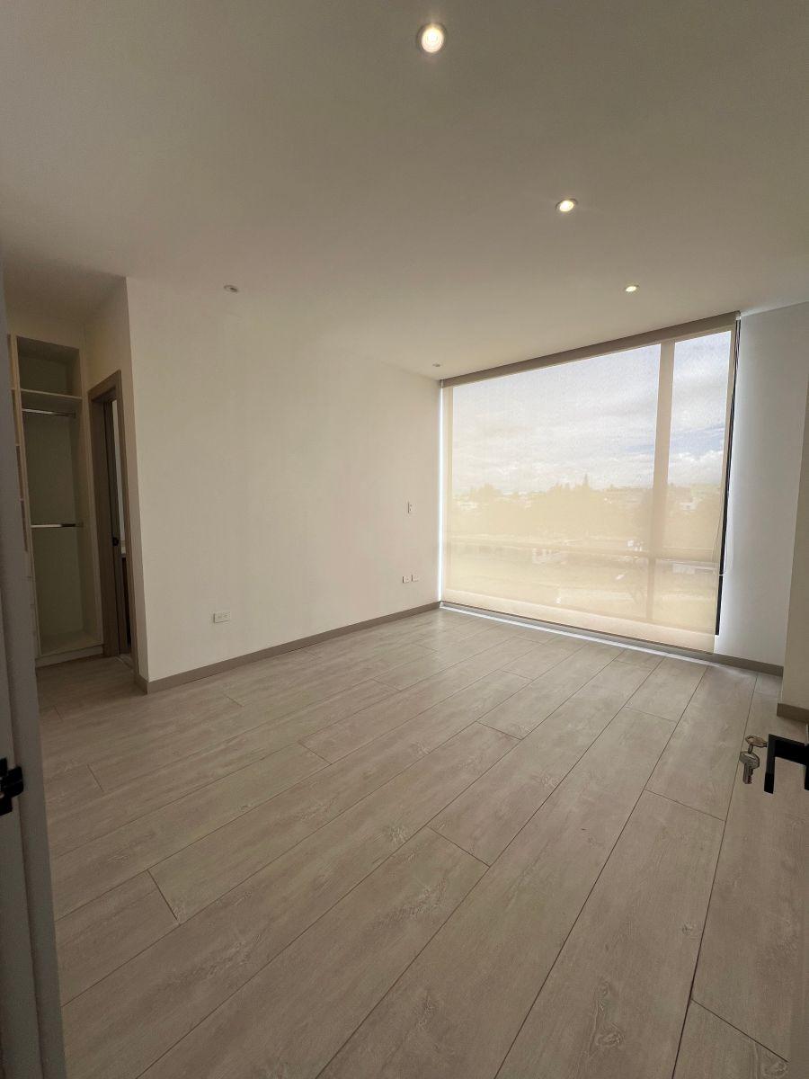 Casa en Venta a Estrenar, Conjunto con Piscina, Tumbaco — imagen 5