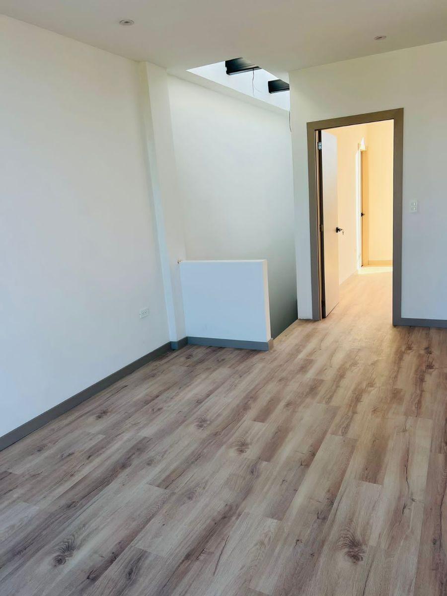 Casa en Venta a Estrenar, Conjunto con Piscina, Tumbaco — imagen 3
