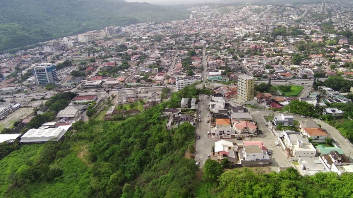 Terreno Multifamiliar en Av Los Bomberos Frente a Los Ceibos Ales, Guayas — imagen 5