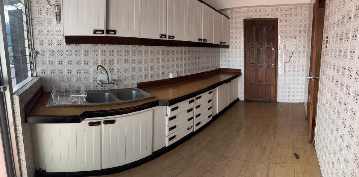Vendo / Rento Casa Comercial Batan Alto Excelente Ubicacion — imagen 3