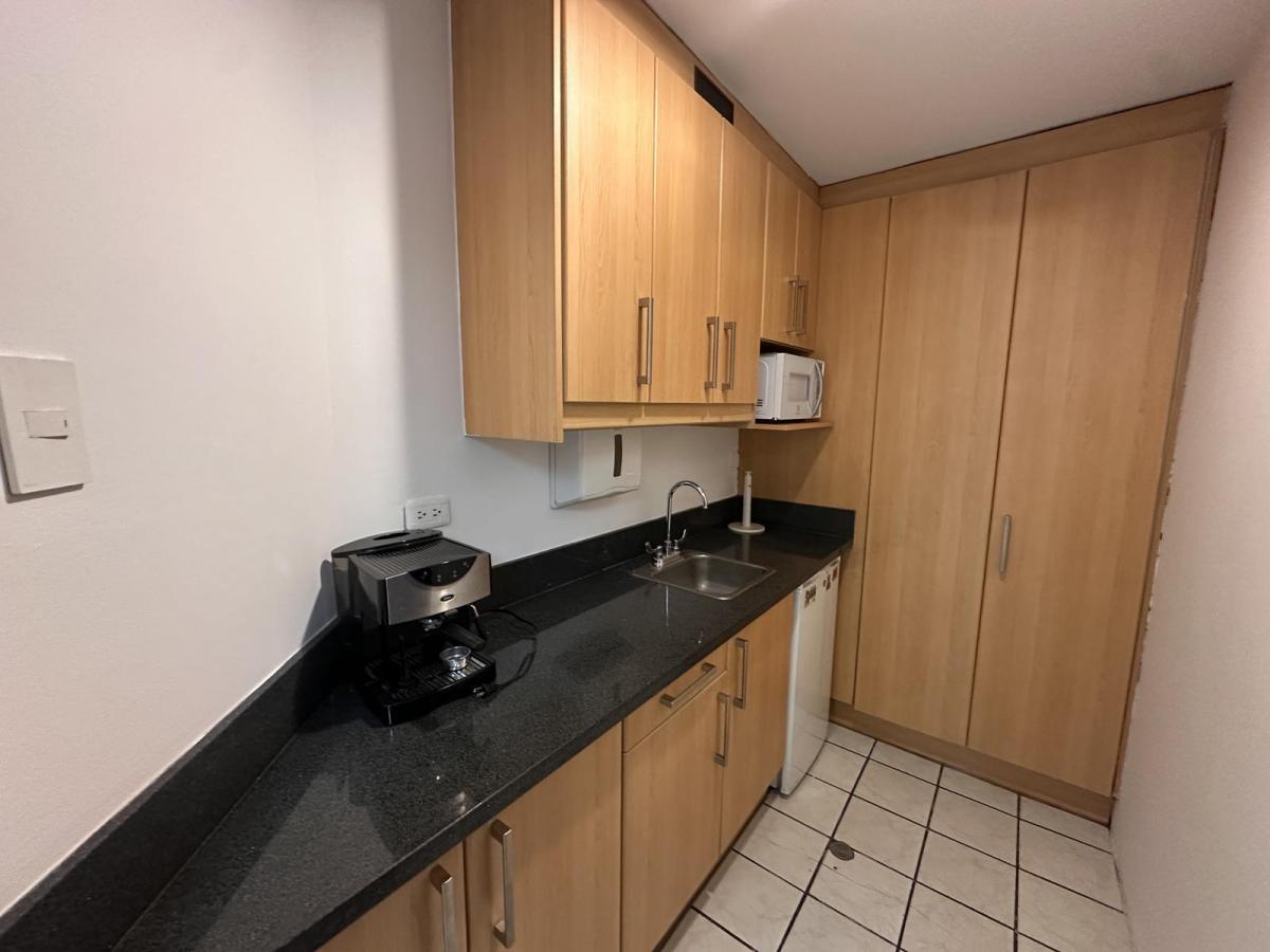 Oficina en Venta en Av de La Republica — imagen 4