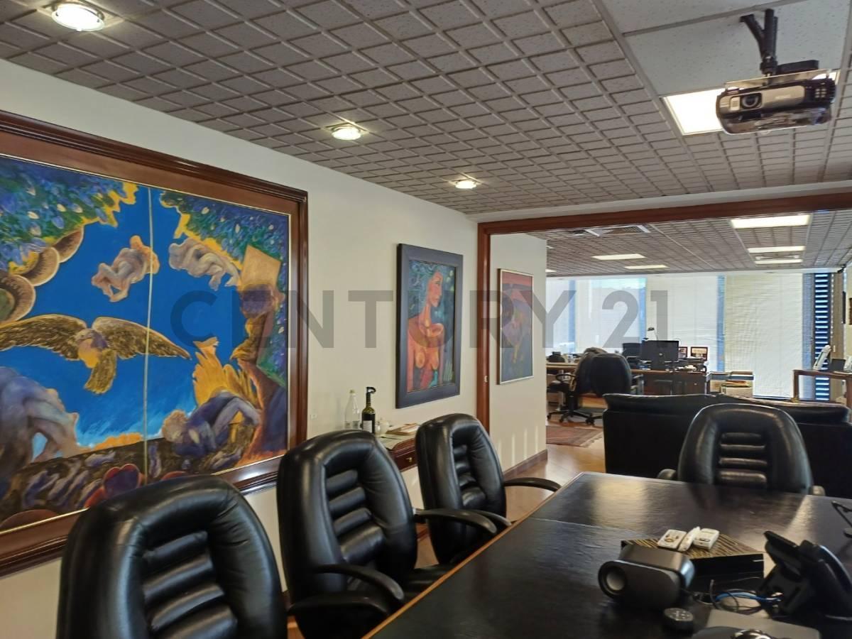 En Venta Oficina de 909 Mtrs Av Amazonas La Mariscal, Quito — imagen 4