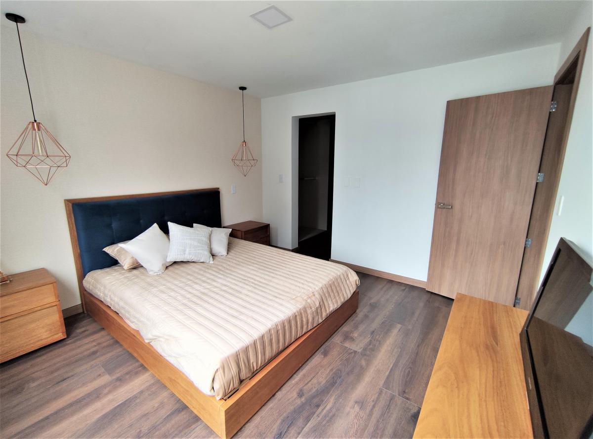 Venta Departamento con Patio 3 Dorm. El Inca — imagen 8