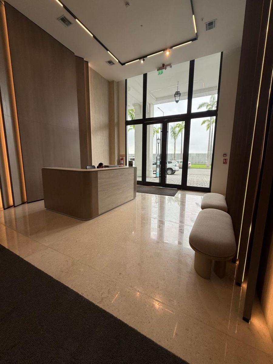 Murano Plaza Oficina de Estreno en Venta, Guayas — imagen 8