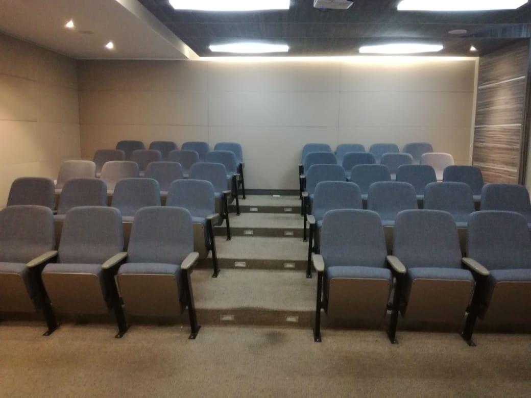 Hermosa Oficina de Venta! en Oportunidad — imagen 3