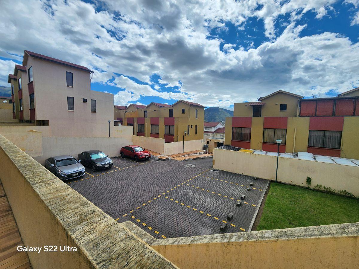 Venta Casa 4 Dorm. Carcelen 2 Terrazas 1 Patio Pergola 204 m — imagen 3