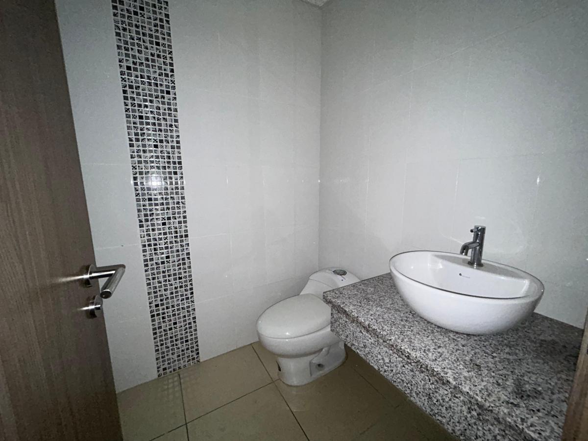 Venta Oficina - Emporium - Puerto Santa Ana, Guayas — imagen 5