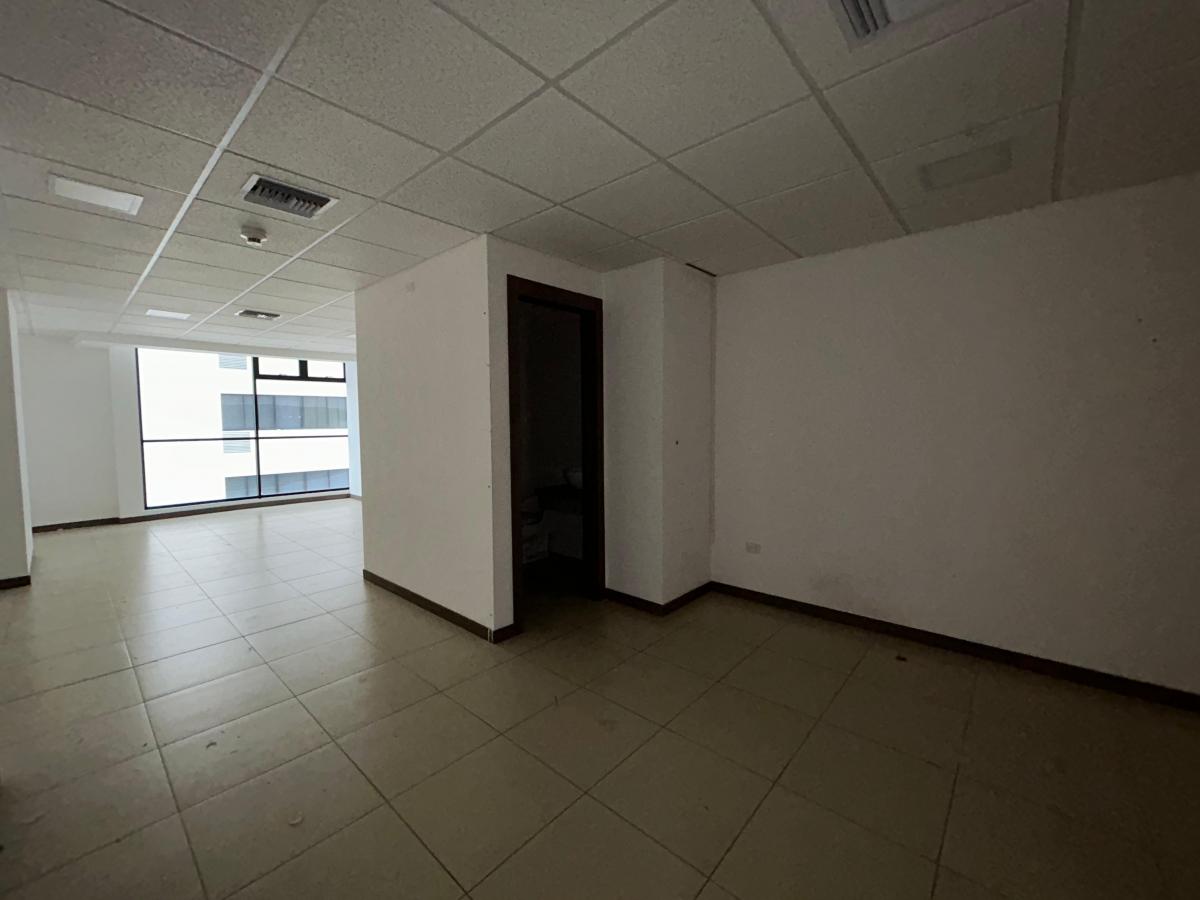 Venta Oficina - Emporium - Puerto Santa Ana, Guayas — imagen 3