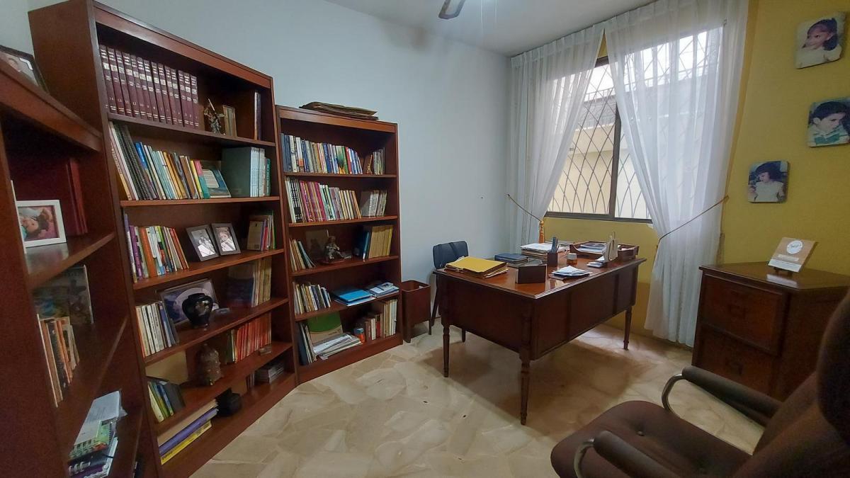 Venta de Villa de 4 Dorm. en Garzota Primera Etapa, Guayas — imagen 4