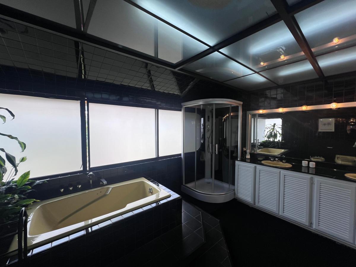 Exclusiva Residencia de 707 m² en El Pinar Alto con Terrazas y Jardines — imagen 3
