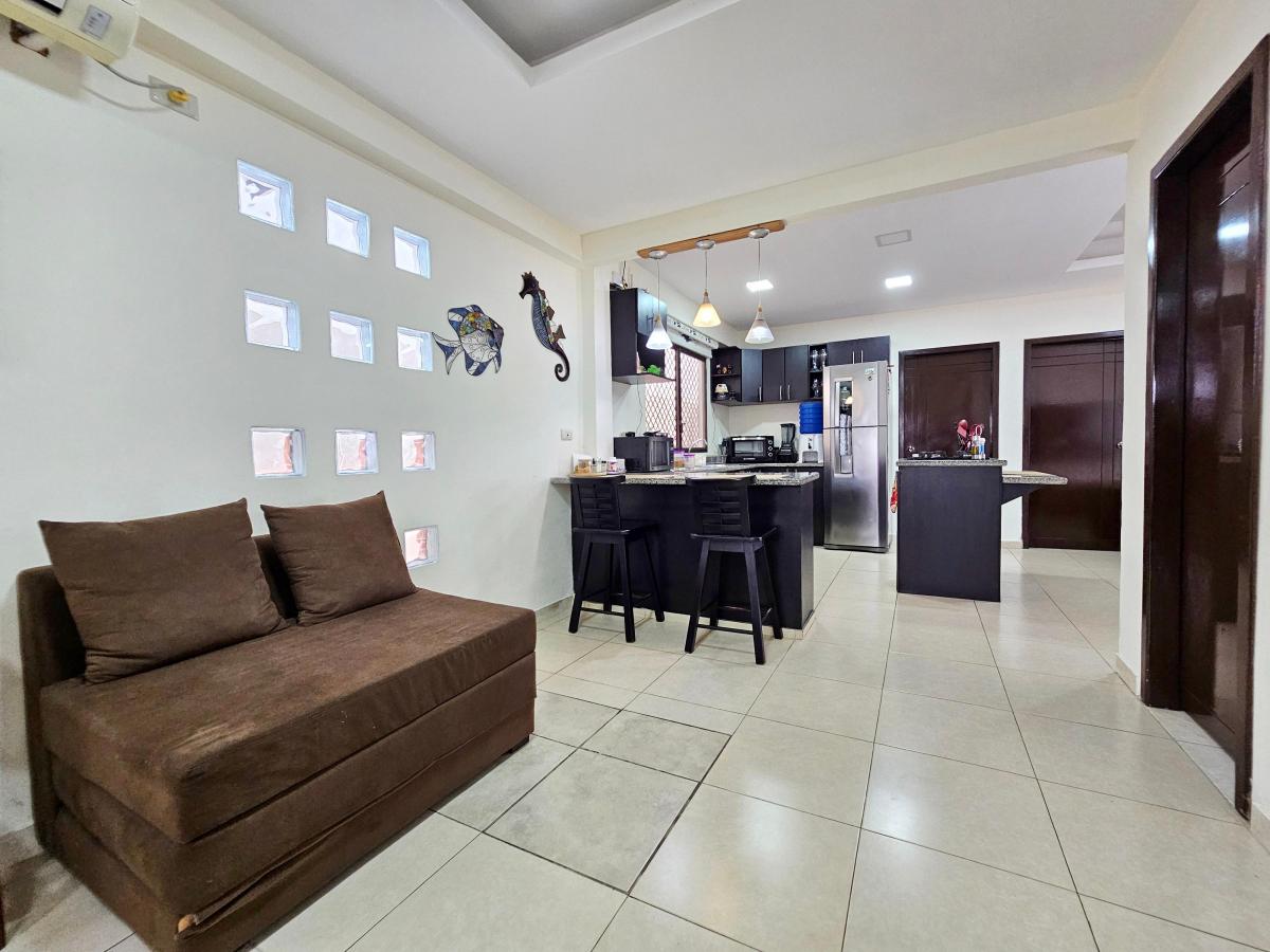Precio Rebajado Vendo Hermosa Casa con Piscina y Suites en Salinas — imagen 3