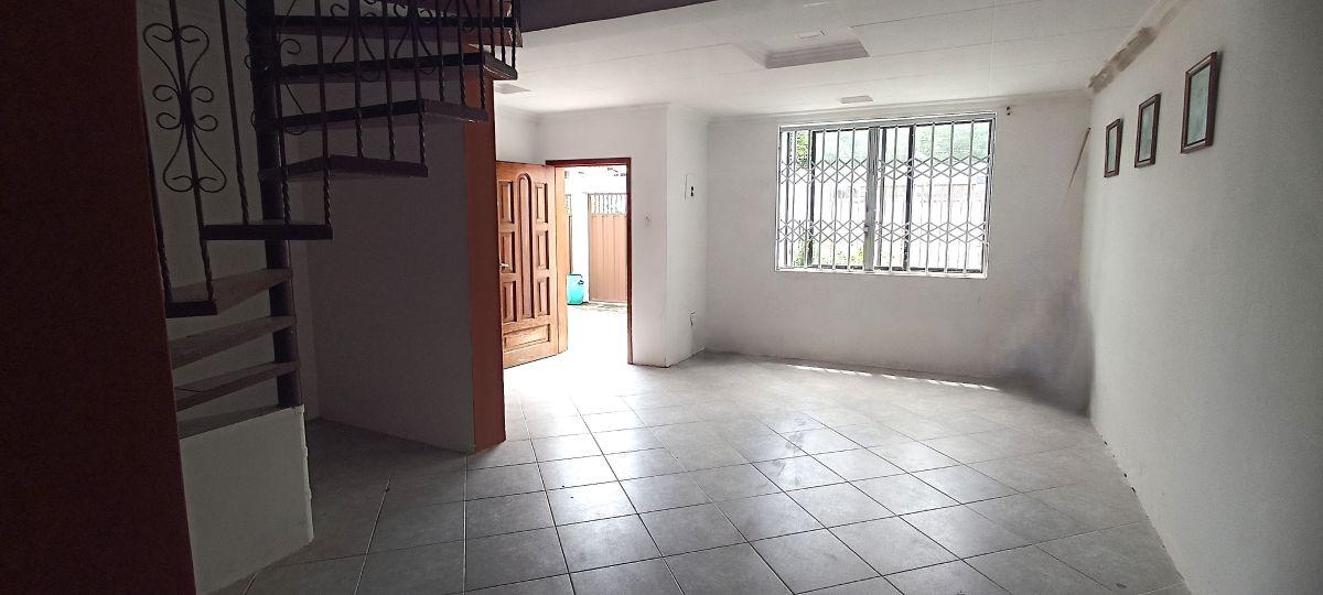 Casa en Venta Frente Al Mar 348 m² de Construcción - Atacames — imagen 3