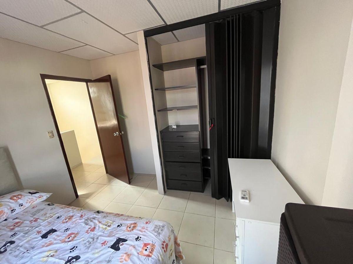 Venta Casa de Cuatro Habitaciones en Villa Club Etapa Kripton/samborondon/ Aurora, Guayas — imagen 3