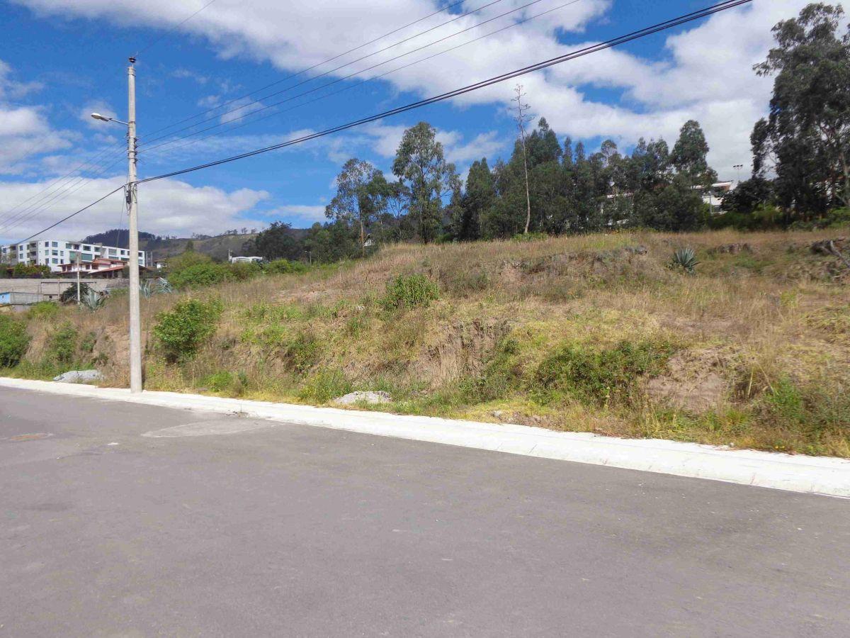 Terreno en Venta Urbanizado: Cumbayá Tras del Site Center — imagen 4