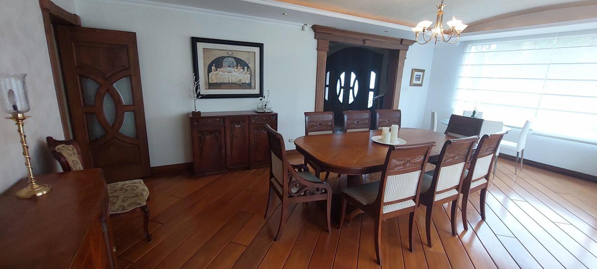 Urb. Campo Alegre, Vendo Hermosa Casa 4 Dormt. 600 m² Construc, 720 m² Terre. Excelentes Acabados — imagen 5