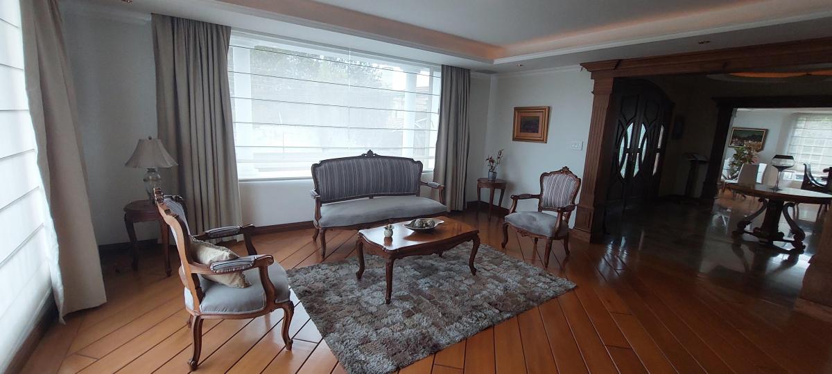 Urb. Campo Alegre, Vendo Hermosa Casa 4 Dormt. 600 m² Construc, 720 m² Terre. Excelentes Acabados — imagen 4
