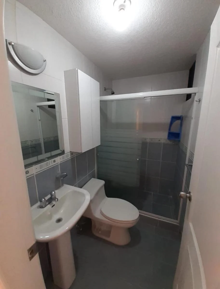 Vendo Departamento Conjunto Habitacional Sector Norte Mena del Hierro — imagen 3