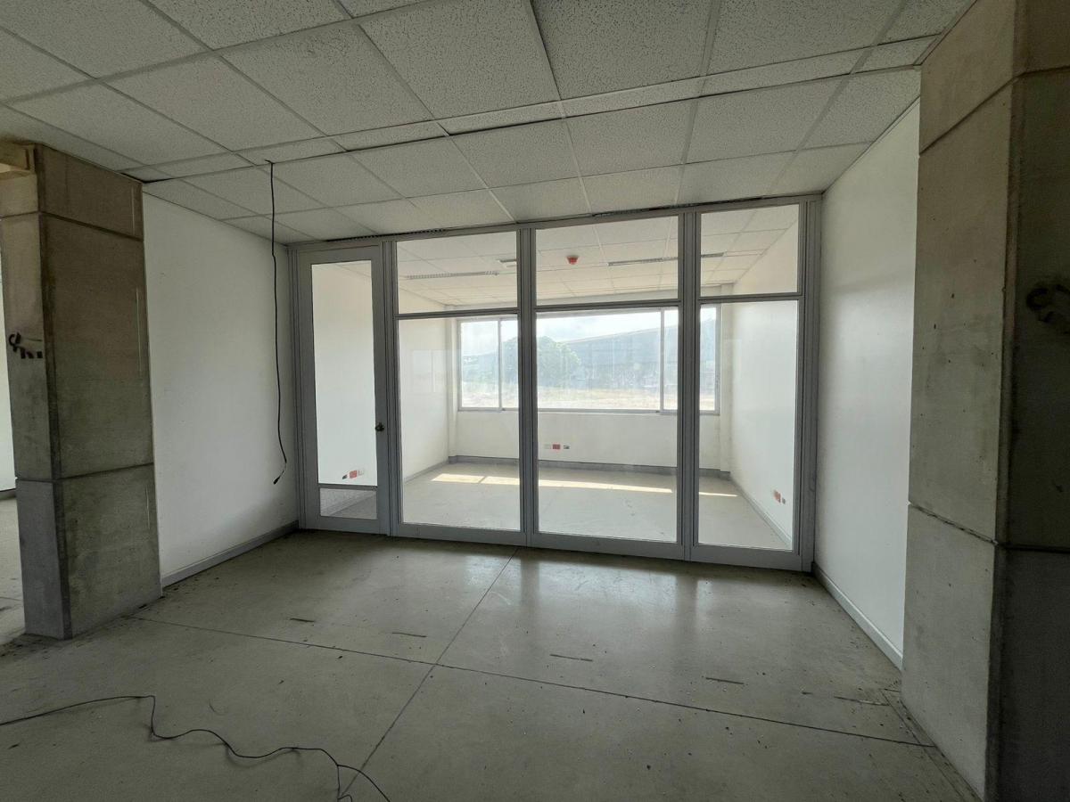 Vendo Macrolote Industrial y Comercial en La Vía a La Costa Guayaquil, Guayas — imagen 3