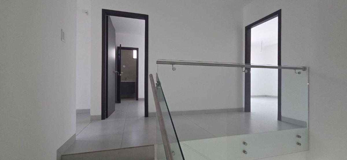 Venta Casa Estreno Cuatro Habitaciones en Urbanización La Riona Km 3 Via Samborondon, Guayas — imagen 3