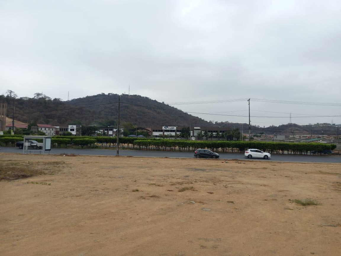 Terreno Esquinero de Venta en La Urbanización Villa Club, Uso Comercial. Guayas — imagen 5