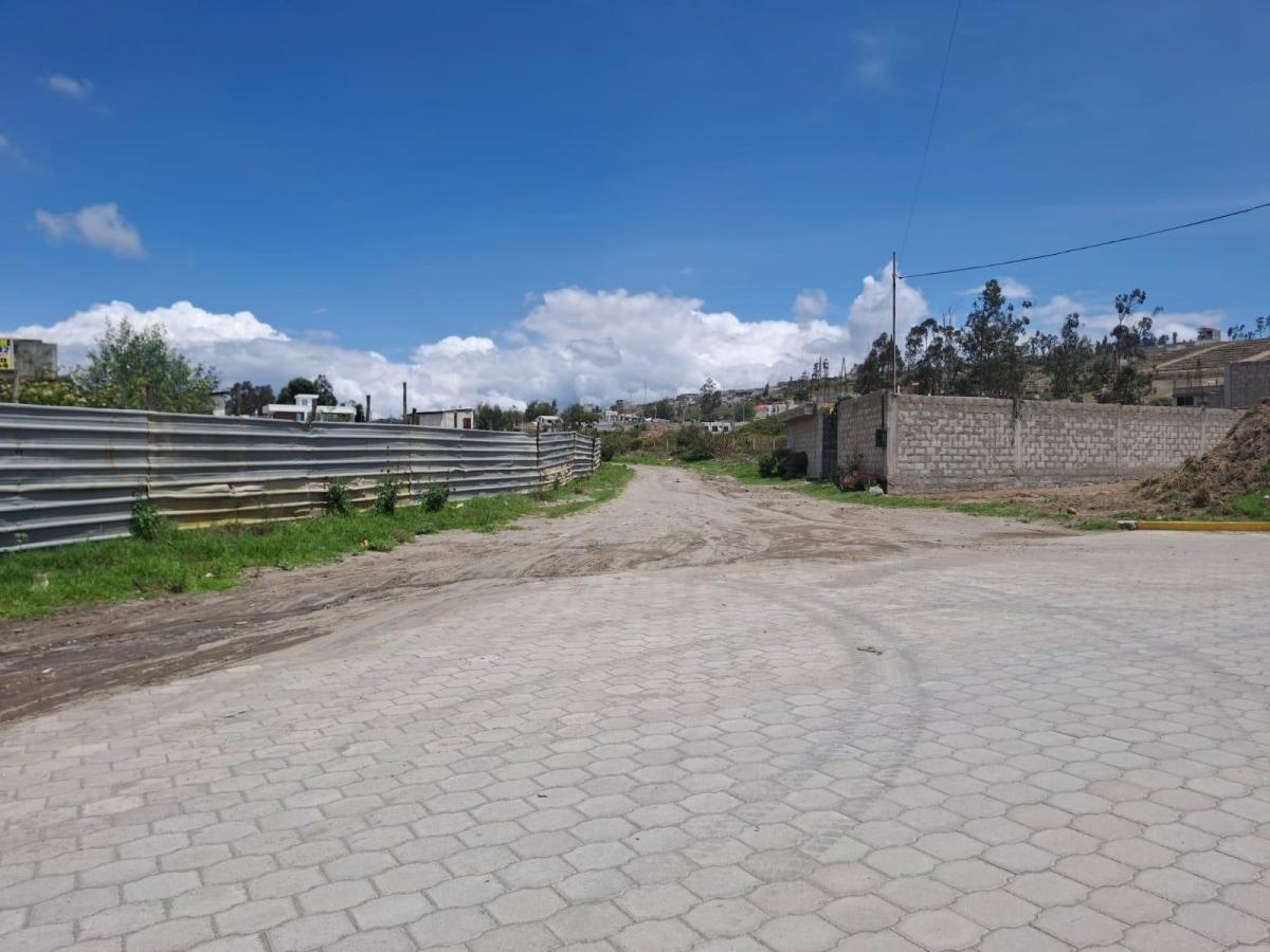 Terreno de Venta en Zabala, Calderón — imagen 5