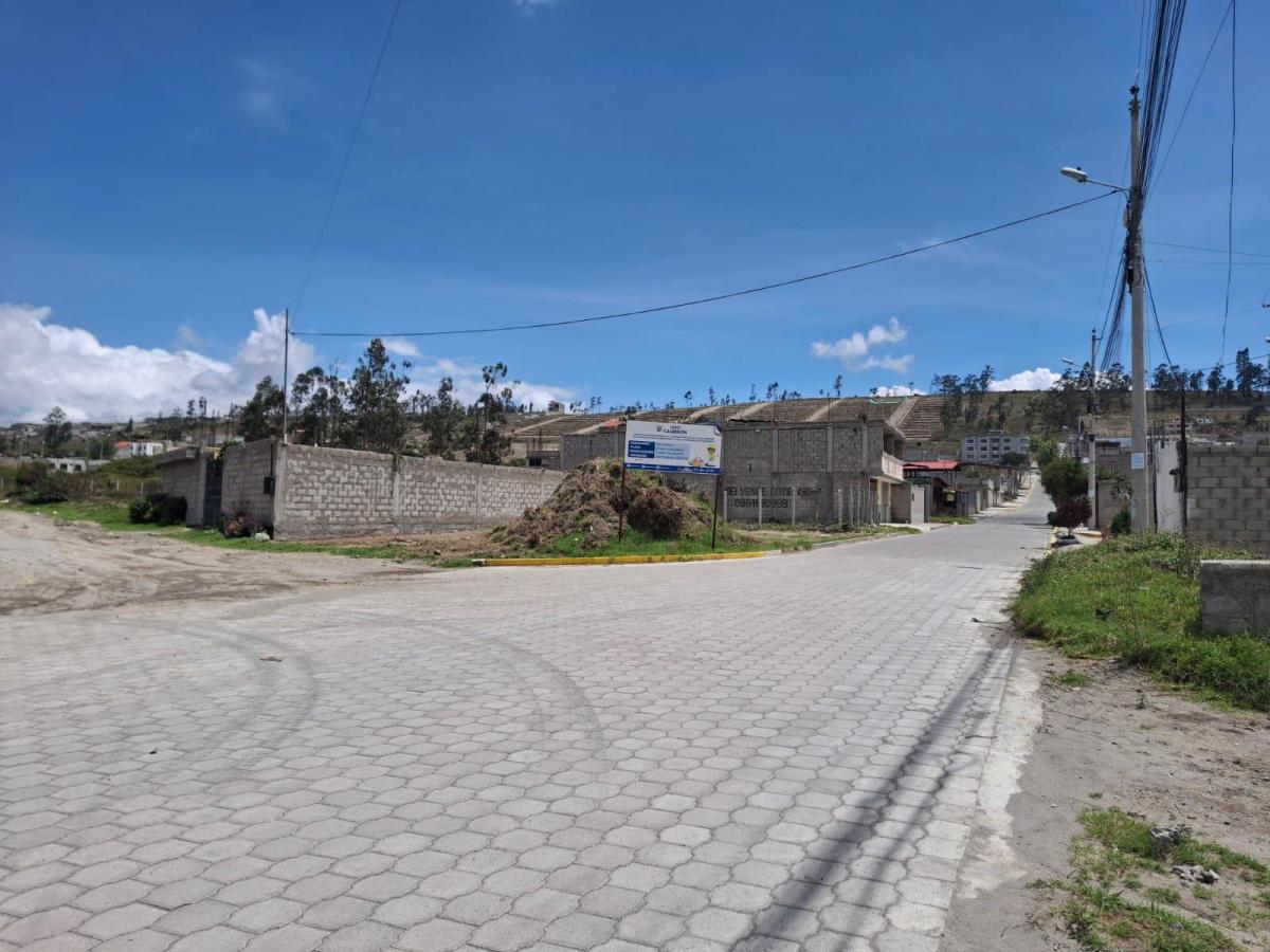 Terreno de Venta en Zabala, Calderón — imagen 3