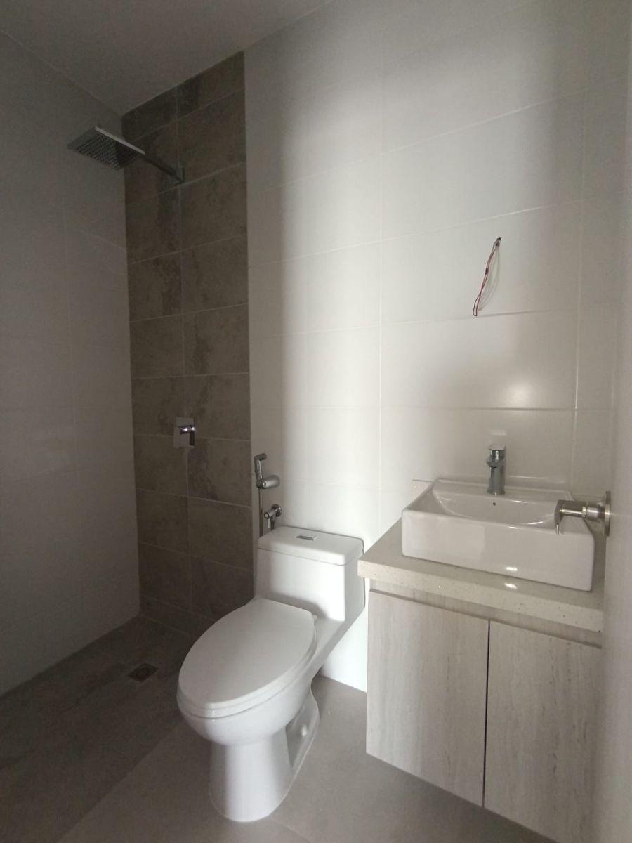 Vendo Departamento Estreno Vizcaya II, Guayas — imagen 5