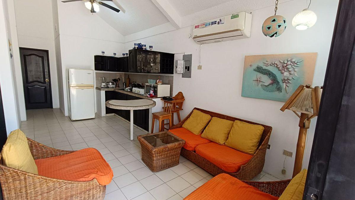 De Oportunidad Vendo Amplia Casa de 6 Habitaciones en Conjunto Privado en Salinas — imagen 4