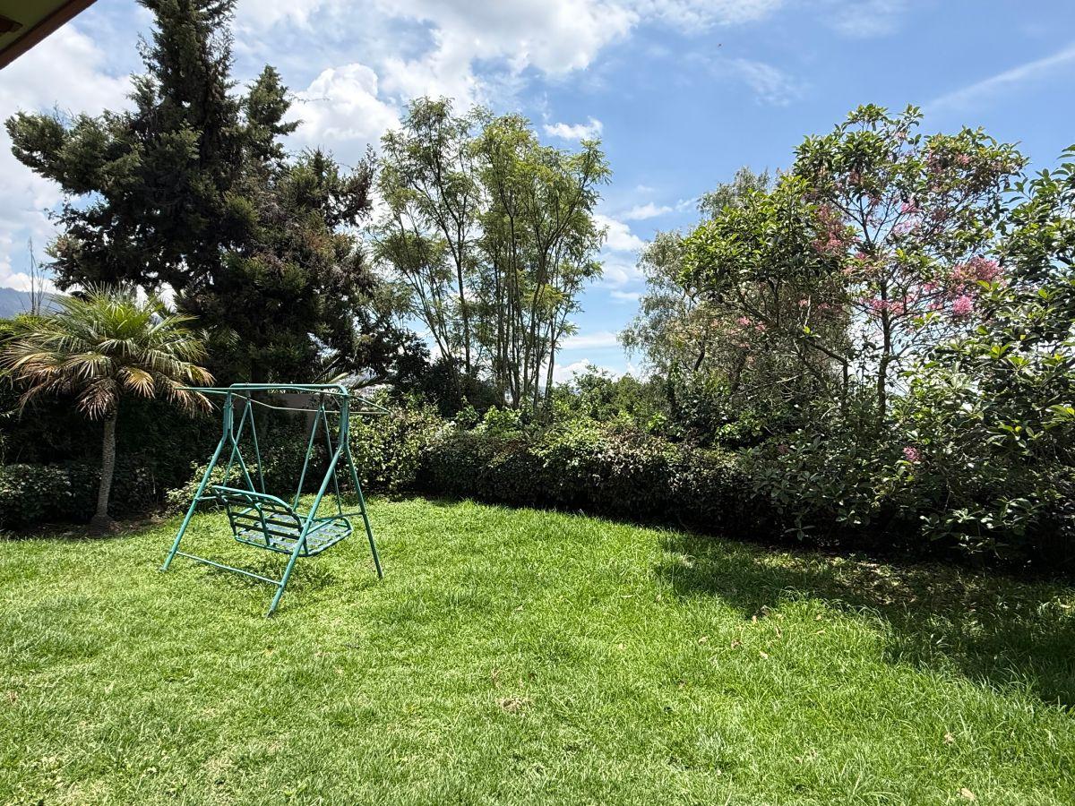 Vendo Casa Elegante, de Lujo urbanización Exclusiva Cumbaya, alta Seguridad, Vistas Canchas — imagen 5