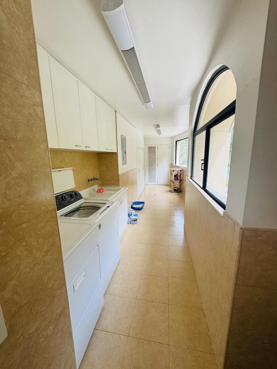 Vendo Exclusivo Penthouse, Gonzalez Suárez, Vista Espectacular a Guapulo — imagen 3