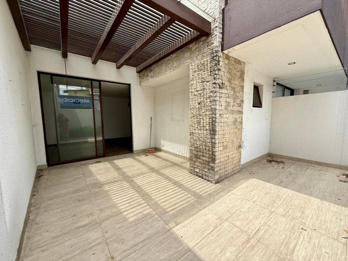 Venta Departamento 240 m Totalesr Cumbayá Paseo San Francisco a Pasos de La Usfq — imagen 3