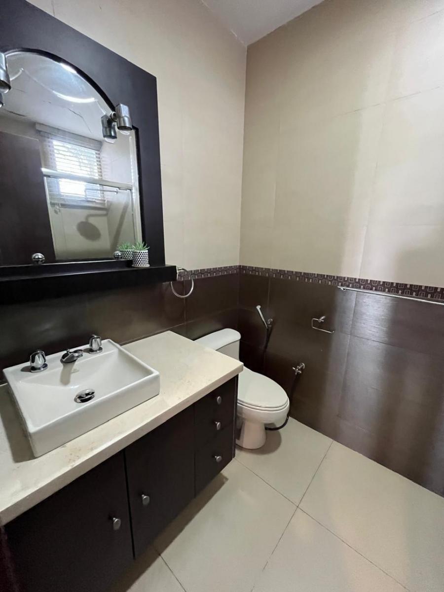 Vendo Apartamento Planta Baja en Guayaquil Tenis Samborondon, Guayas — imagen 4