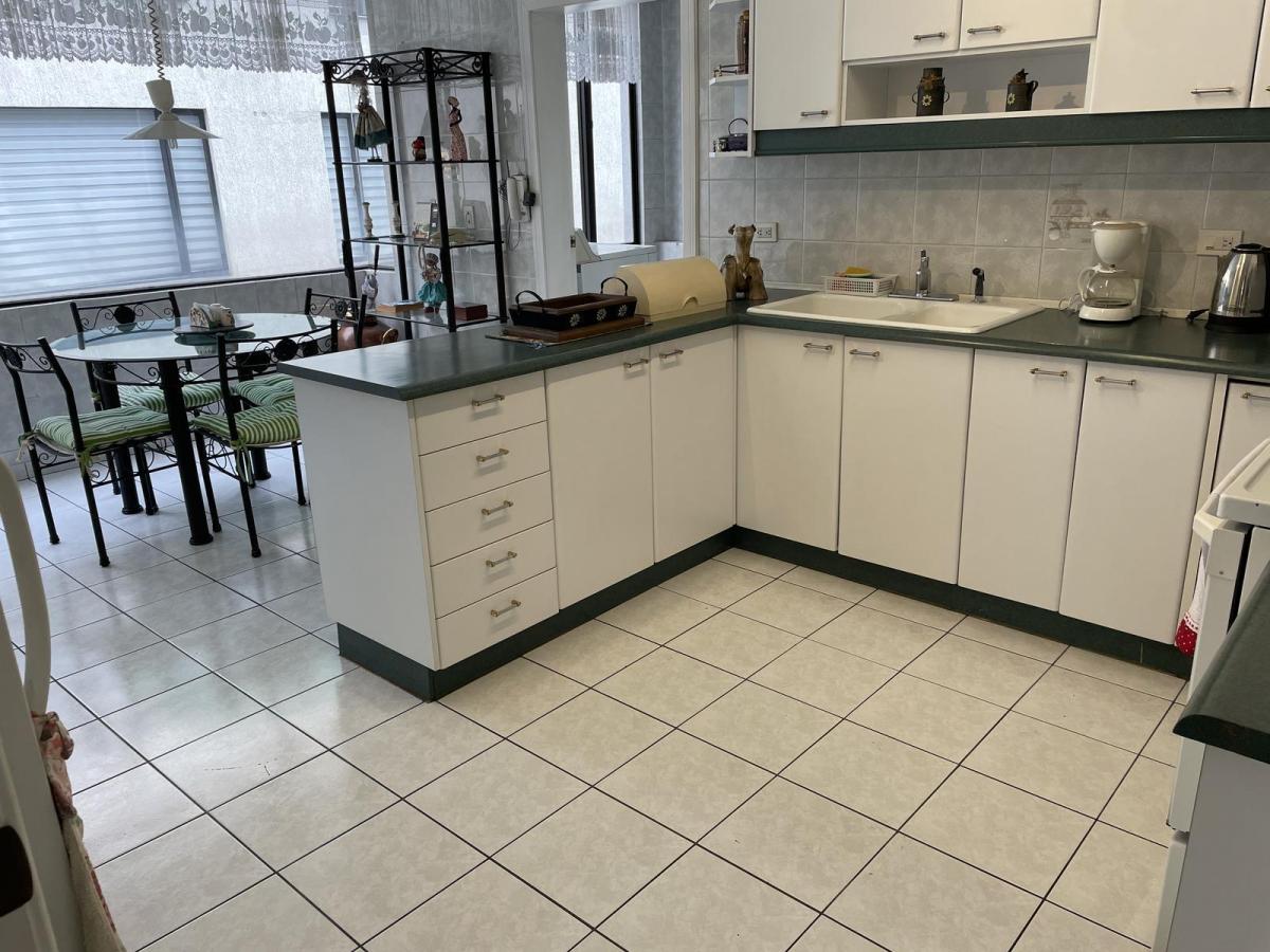 Lindo Departamento en Venta Quito Tenis - Sector Hidalgo de Pinto - Cerca del C. C. El Bosque — imagen 5
