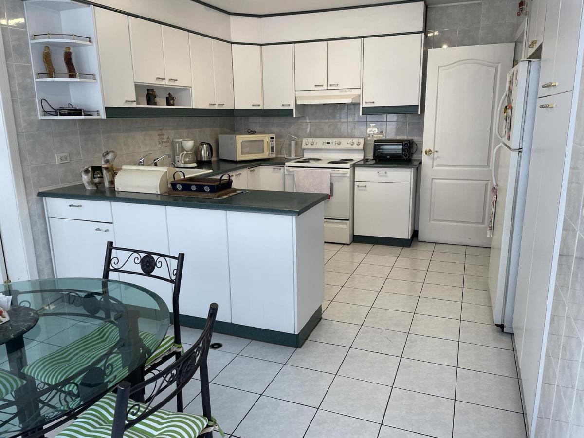 Lindo Departamento en Venta Quito Tenis - Sector Hidalgo de Pinto - Cerca del C. C. El Bosque — imagen 4