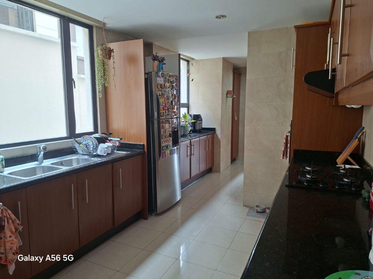 Vendo Moderno, Cómodo y Luminoso Departamento Quito Tenis — imagen 4