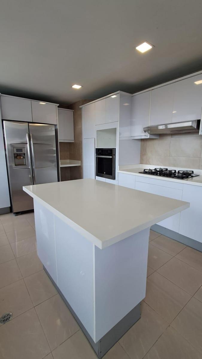 Vendo Hermoso Penthouse, 4 Dorm. Quito Tenis, 637 m² Excelente Vista! — imagen 5
