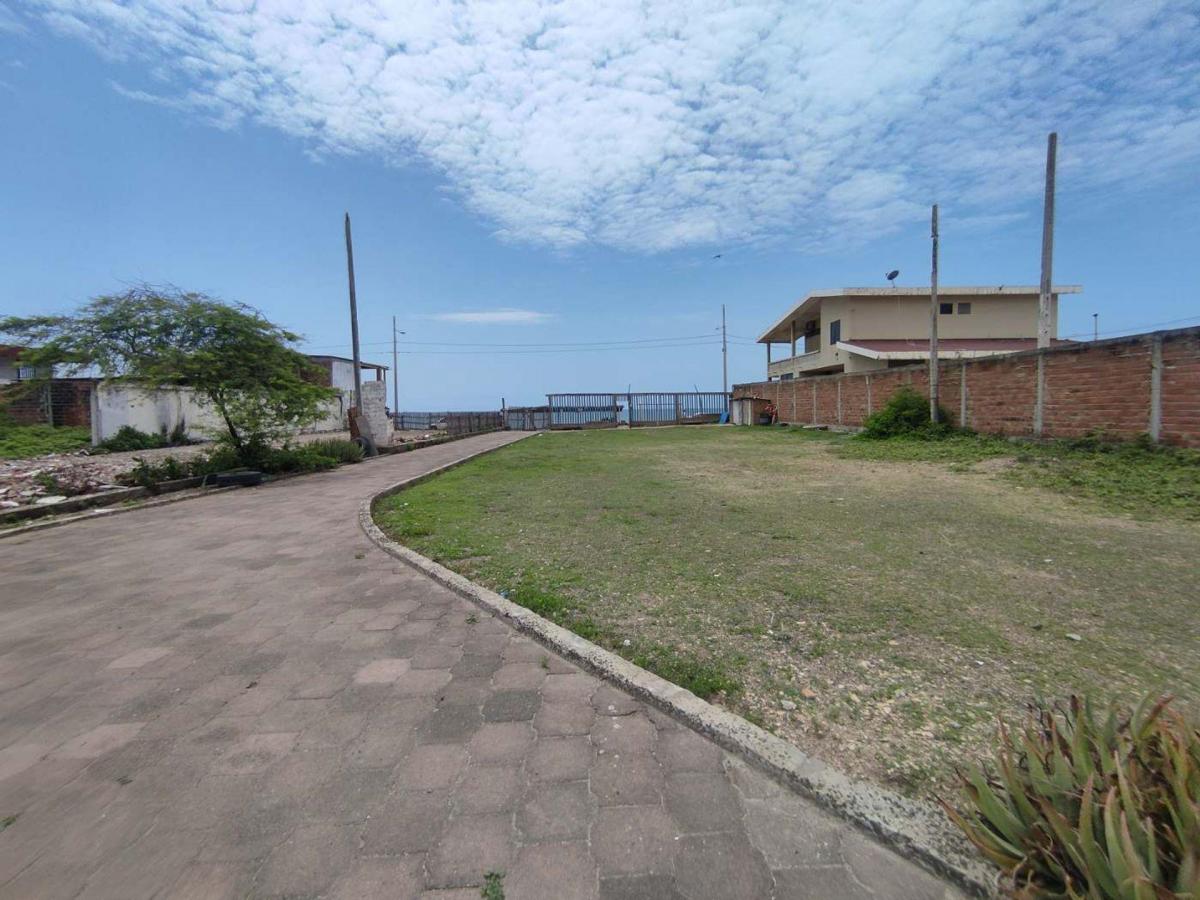 Terreno de Venta Frente Al Mar en Crucita, Manabí — imagen 4