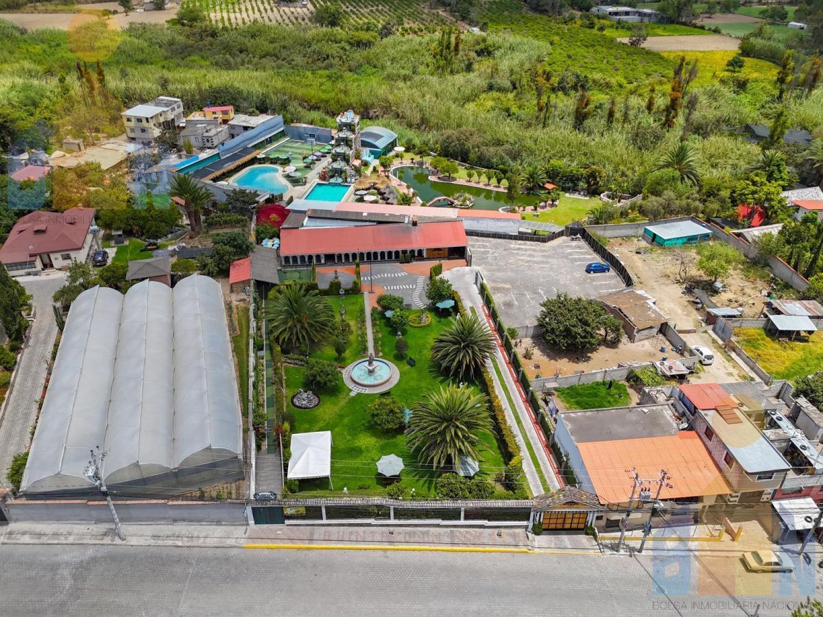 Complejo Acuatico y Restaurante en Venta (Guayllabamba - Quito) — imagen 4
