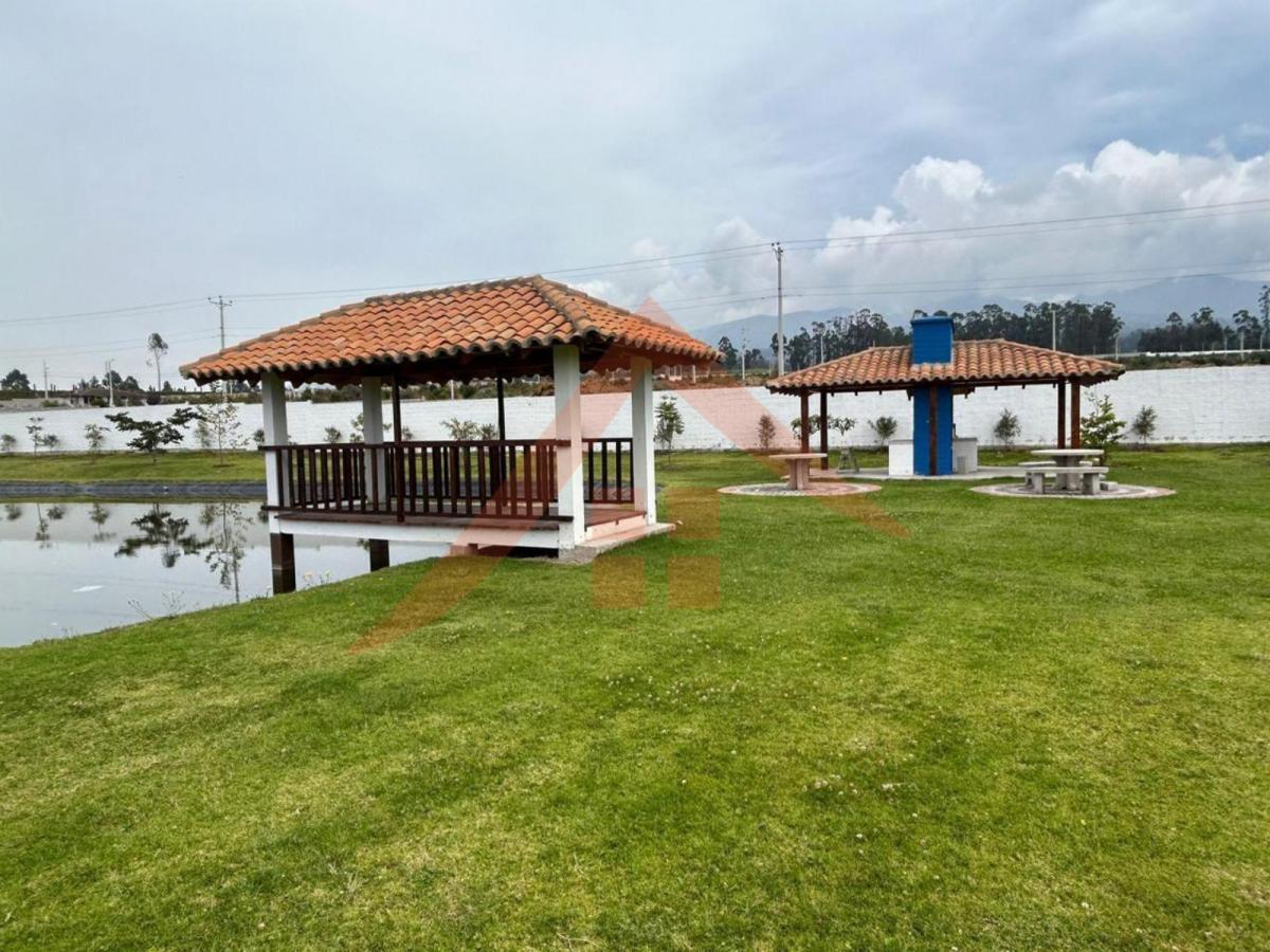 H/ Tabacundo, en Venta Terreno Plano 700 m² — imagen 5