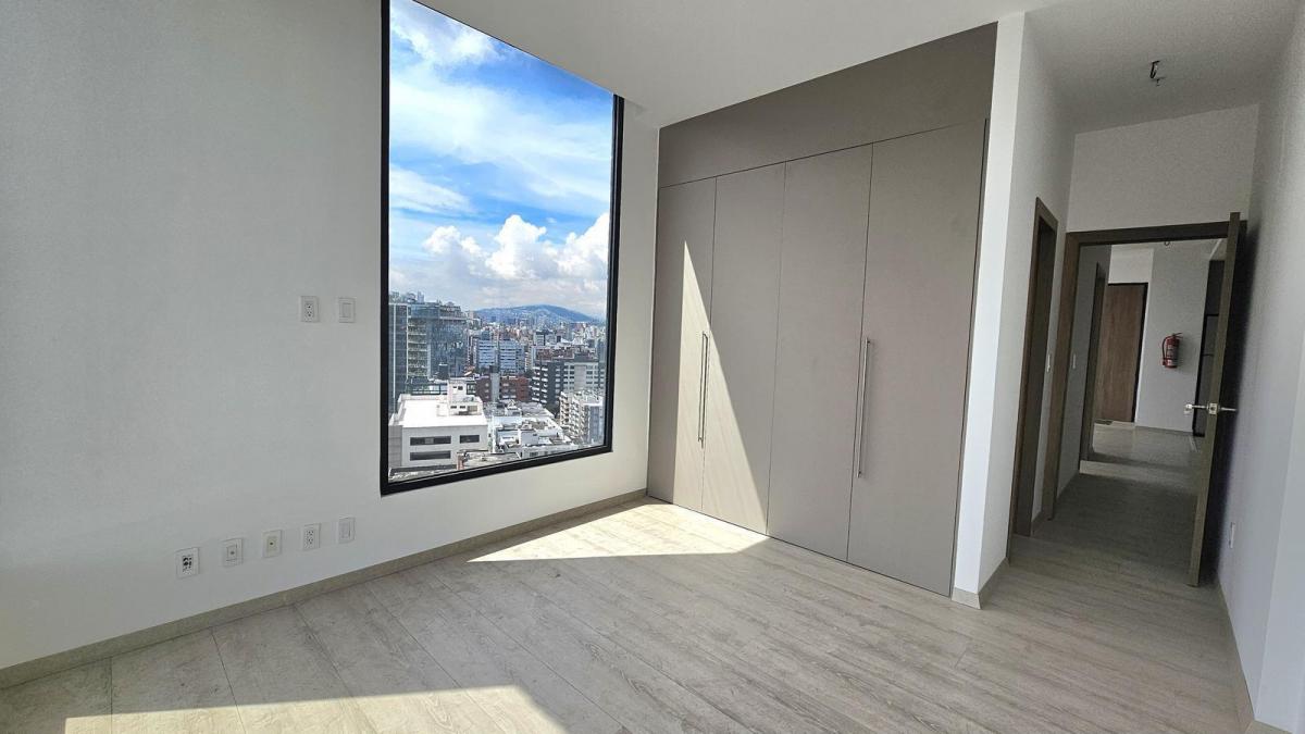 Venta Departamento con Vista, Piso Alto E Iluminado en La Carolina — imagen 4